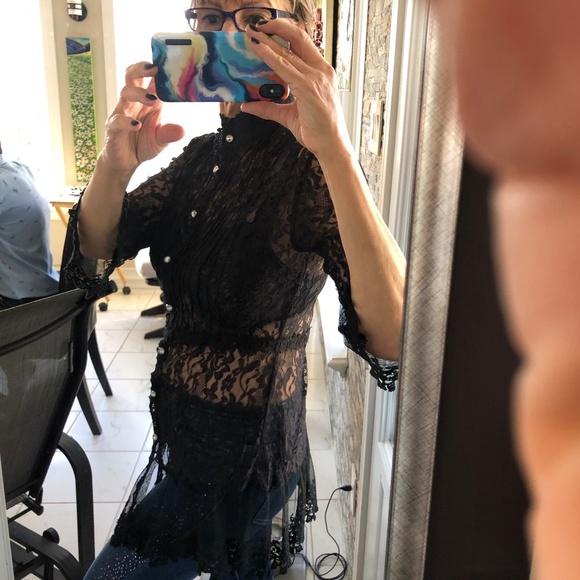 Long lace blouse - Picture 2 of 6